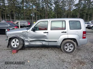 2011 Jeep Liberty Sport z VIN 1J4PN2GK9BW503376, wystawiony jako IAAI lot #42143053 z przebiegiem 168 841 mil mil oraz . Historia ofert i sprzedaży dostępna na DreamBid. Obrazek 15.