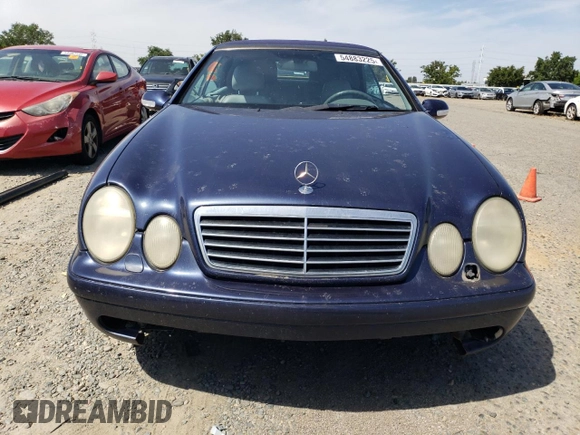 2000 Mercedes-Benz CLK 320/430 z VIN WDBLK70G9YT053107, wystawiony jako Copart lot #54883225 z przebiegiem 374 260 mil mil oraz Szkoda całkowita • Salvage title. Historia ofert i sprzedaży dostępna na DreamBid. Obrazek 5.