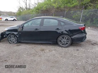 2023 Kia Forte GT-Line z VIN 3KPF54ADXPE627228, wystawiony jako IAAI lot #42022939 z przebiegiem 50 574 mil mil oraz . Historia ofert i sprzedaży dostępna na DreamBid. Obrazek 15.
