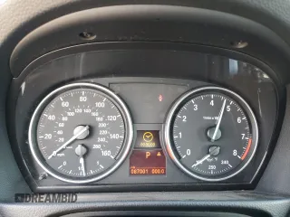 2008 BMW 3 Series 328i with VIN WBAWR33518P150529, listed as a Copart auction lot 49857775 with 87,001 mi miles and Salvage Title. Bid and sale history available at carsss.com. Image 9.