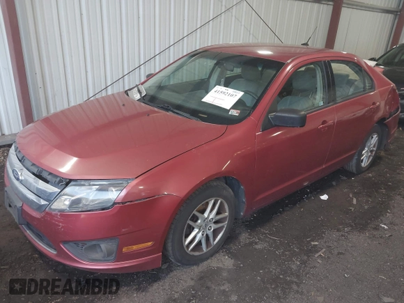 2010 Ford Fusion S with VIN 3FAHP0GA7AR317357, listed as a IAAI auction lot 41592107 with 183,598 mi miles. Bid and sale history available at carsss.com. Image 17.