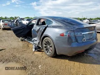2019 Tesla Model S 100D z VIN 5YJSA1E47KF341410, wystawiony jako Copart lot #58707445 z przebiegiem Nie podano mil oraz Szkoda całkowita • Salvage title. Historia ofert i sprzedaży dostępna na DreamBid. Obrazek 2.