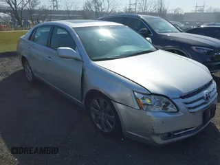 2006 Toyota Avalon XL with VIN 4T1BK36B46U118126, listed as a IAAI auction lot 41911690 with 173,264 mi miles. Bid and sale history available at carsss.com. Image 1.