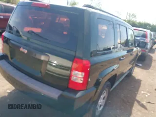 2010 Jeep Patriot Sport with VIN 1J4NT2GB8AD573538, listed as a IAAI auction lot 42113824 with 166,584 mi miles. Bid and sale history available at carsss.com. Image 4.