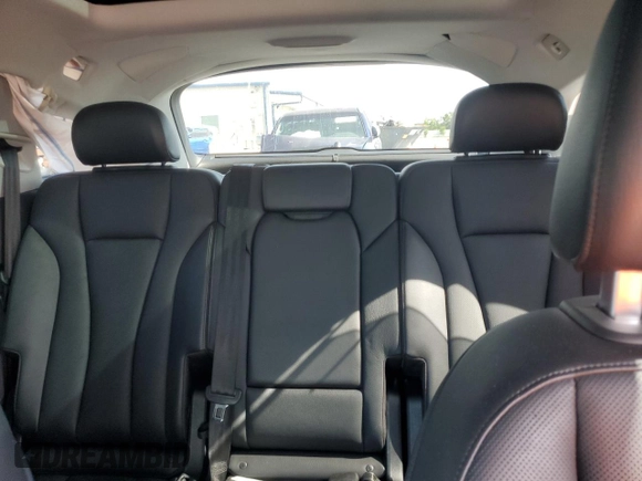 2019 Audi Q7 Premium Plus with VIN WA1LAAF73KD037473, listed as a Copart auction lot 58695665 with 33,707 mi miles and Non repairable. Bid and sale history available at DreamBid. Image 10.