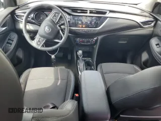 2021 Buick Encore GX Select с VIN KL4MMESL8MB097169, выставлен на аукционе Copart как лот 54509775 с пробегом 29 831 миль миль и Списание • Salvage title. История ставок и продаж доступна на DreamBid. Изображение 8.