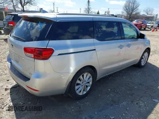 2015 Kia Sedona EX with VIN KNDMC5C11F6034996, listed as a IAAI auction lot 41861066 with 95,506 mi miles. Bid and sale history available at carsss.com. Image 4.