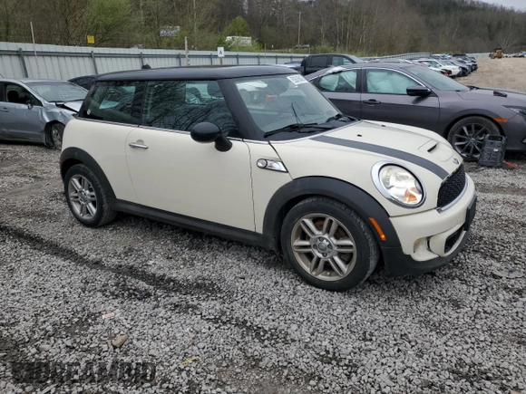 2012 MINI Hardtop S with VIN WMWSV3C53CTY27834, listed as a Copart auction lot 52616845 with 66,919 mi miles and Salvage Title. Bid and sale history available at DreamBid. Image 4.