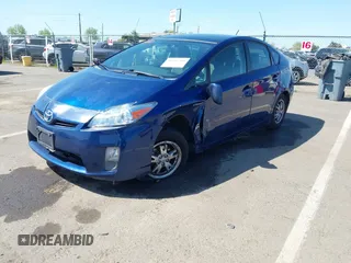 2010 Toyota Prius II with VIN JTDKN3DUXA0145833, listed as a IAAI auction lot 41992320 with 196,086 mi miles. Bid and sale history available at carsss.com. Image 17.
