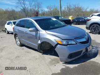 2013 Acura RDX with VIN 5J8TB3H31DL013837, listed as a IAAI auction lot 41808129 with 137,789 mi miles and . Bid and sale history available at carsss.com. Image 1.