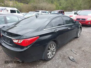 2011 Hyundai Sonata Limited z VIN 5NPEC4ACXBH097517, wystawiony jako IAAI lot #41721424 z przebiegiem 213 944 mil mil oraz . Historia ofert i sprzedaży dostępna na DreamBid. Obrazek 4.