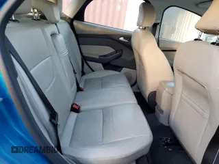 2015 Ford Focus Electric z VIN 1FADP3R44FL358378, wystawiony jako Copart lot #87859715 z przebiegiem Nie podano mil oraz Szkoda całkowita • Salvage title. Historia ofert i sprzedaży dostępna na DreamBid. Obrazek 10.