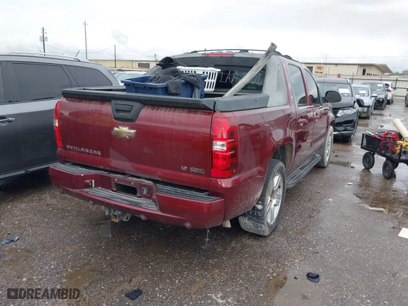 2008 Chevrolet Avalanche LT w/3LT with VIN 3GNEC12008G113297, listed as a IAAI auction lot 41849301 with 249,827 mi miles. Bid and sale history available at carsss.com. Image 4.