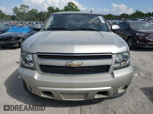 2008 Chevrolet Suburban 3LT z VIN 3GNFC16048G136659, wystawiony jako Copart lot #56365625 z przebiegiem 206 136 mil mil oraz Czysty tytuł • Clean title. Historia ofert i sprzedaży dostępna na DreamBid. Obrazek 5.