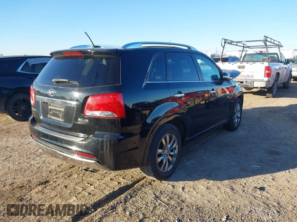2013 Kia Sorento SX with VIN 5XYKW4A27DG393624, listed as a IAAI auction lot 41404019 with 203,597 mi miles. Bid and sale history available at carsss.com. Image 4.