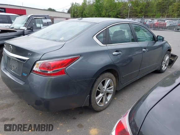 2014 Nissan Altima SV with VIN 1N4AL3AP3EN247800, listed as a IAAI auction lot 42040413 with 179,781 mi miles and . Bid and sale history available at DreamBid. Image 4.
