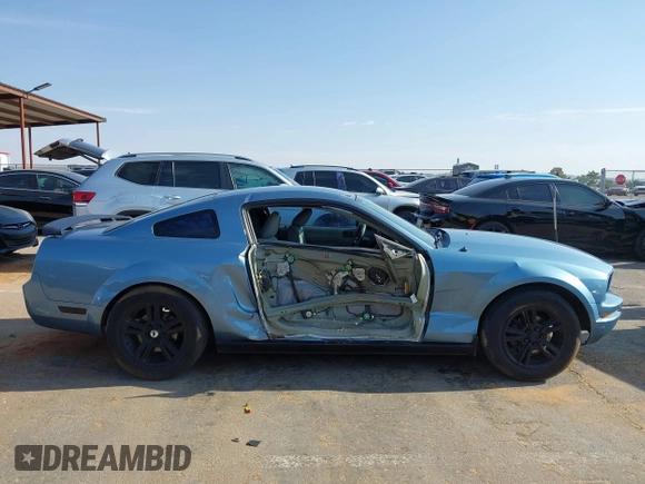 2005 Ford Mustang Deluxe with VIN 1ZVFT80N655158524, listed as a IAAI auction lot 42341019 with 169,878 mi miles and . Bid and sale history available at DreamBid. Image 14.