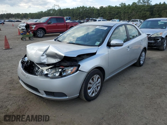 2013 Kia Forte EX with VIN KNAFU4A25D5696771, listed as a Copart auction lot 72804453 with 140,173 mi miles and Clean Title. Bid and sale history available at carsss.com. Image 1.