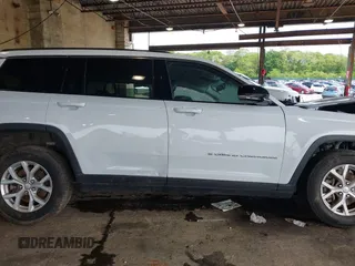 2023 Jeep Grand Cherokee Limited with VIN 1C4RJKBGXP8767666, listed as a IAAI auction lot 42364044 with 22,631 mi miles and . Bid and sale history available at DreamBid. Image 13.