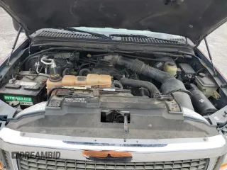 2001 Ford Excursion Special Serv z VIN 1FMNU40L91EB52063, wystawiony jako Copart lot #50835925 z przebiegiem 264 567 mil mil oraz Czysty tytuł • Clean title. Historia ofert i sprzedaży dostępna na DreamBid. Obrazek 12.