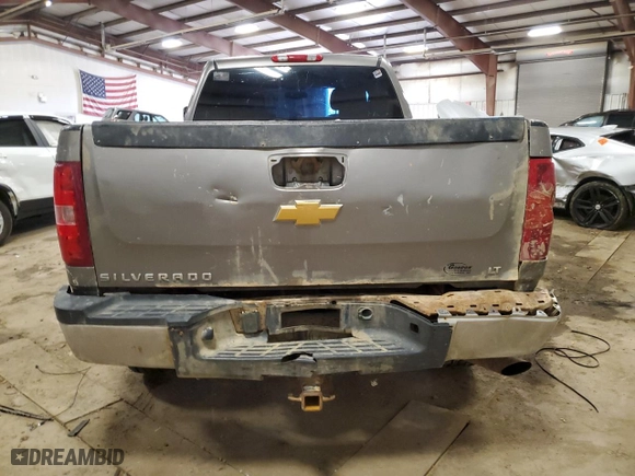 2007 Chevrolet Silverado 2500HD LT w/1LT with VIN 1GCHK23K07F561120, listed as a Copart auction lot 48150555 with 348,779 mi miles and Clean Title. Bid and sale history available at carsss.com. Image 6.