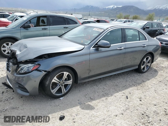 2018 Mercedes-Benz E 300 с VIN WDDZF4KB4JA293480, выставлен на аукционе Copart как лот 52153205 с пробегом 60 131 миль миль и Списание • Salvage title. История ставок и продаж доступна на DreamBid. Изображение 1.