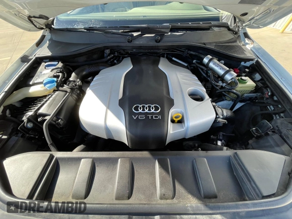2014 Audi Q7 Premium Plus with VIN WA1LMAFEXED016226, listed as a Copart auction lot 57910315 with 139,500 mi miles and Clean title. Bid and sale history available at DreamBid. Image 7.