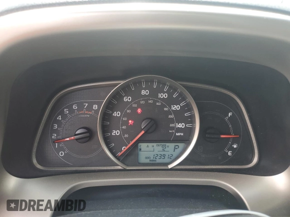 2015 Toyota RAV4 LE with VIN JTMBFREV8FJ048557, listed as a Copart auction lot 55304875 with 123,912 mi miles and Clean Title. Bid and sale history available at DreamBid. Image 9.