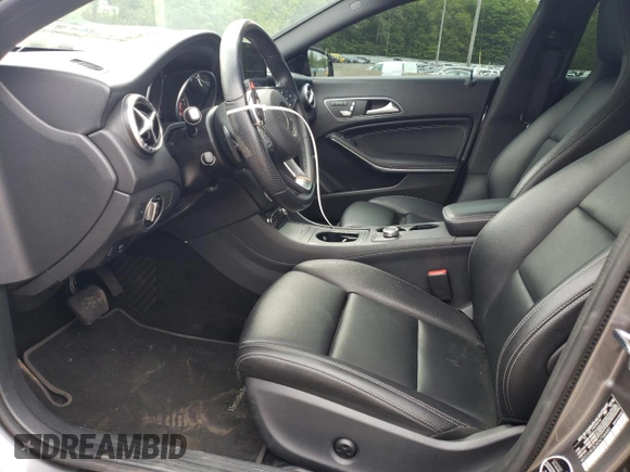 2019 Mercedes-Benz CLA 250 with VIN WDDSJ4GB3KN758480, listed as a Copart auction lot 54328304 with 46,531 mi miles and . Bid and sale history available at DreamBid. Image 7.