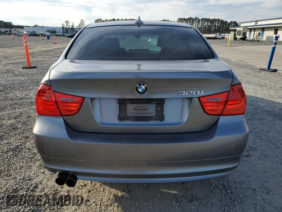 2010 BMW 3 Series 328i with VIN WBAPH7G52ANM51322, listed as a Copart auction lot 43164815 with 172,566 mi miles and Salvage Title. Bid and sale history available at carsss.com. Image 6.