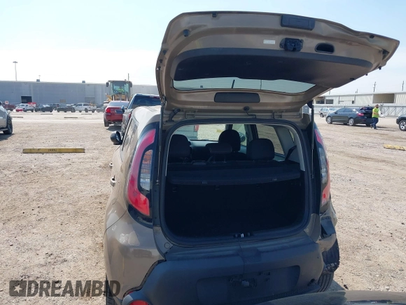 2015 Kia Soul + with VIN KNDJP3A53F7232765, listed as a IAAI auction lot 41670533 with 54,637 mi miles. Bid and sale history available at carsss.com. Image 17.