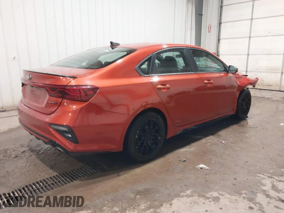 2020 Kia Forte GT-Line with VIN 3KPF34AD0LE199282, listed as a IAAI auction lot 40875733 with 80,593 mi miles. Bid and sale history available at carsss.com. Image 4.