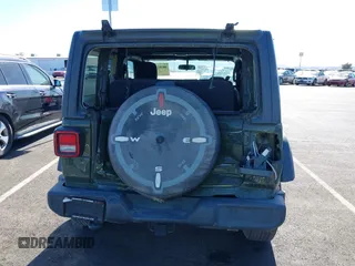 2021 Jeep Wrangler Sport S with VIN 1C4GJXAG3MW737454, listed as a IAAI auction lot 40392262 with 29,330 mi miles and . Bid and sale history available at DreamBid. Image 16.