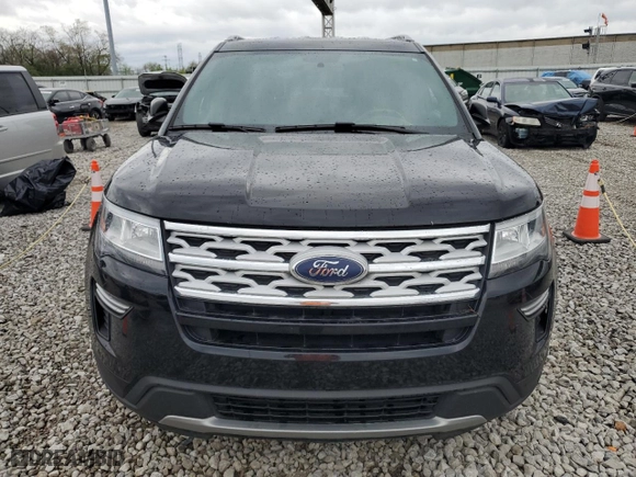 2019 Ford Explorer XLT with VIN 1FM5K7D82KGA39025, listed as a Copart auction lot 53251925 with 98,668 mi miles and Salvage Title. Bid and sale history available at carsss.com. Image 5.