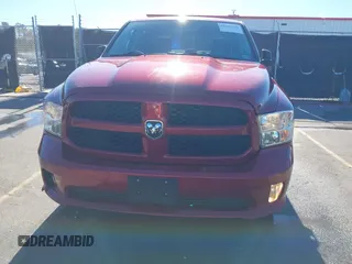 2014 Ram 1500 Express z VIN 1C6RR6KT9ES458520, wystawiony jako IAAI lot #41259742 z przebiegiem 89 064 mil mil oraz . Historia ofert i sprzedaży dostępna na DreamBid. Obrazek 12.