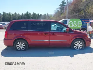 2014 Chrysler Town & Country Touring with VIN 2C4RC1BG8ER437451, listed as a IAAI auction lot 42172398 with 148,297 mi miles and . Bid and sale history available at DreamBid. Image 14.