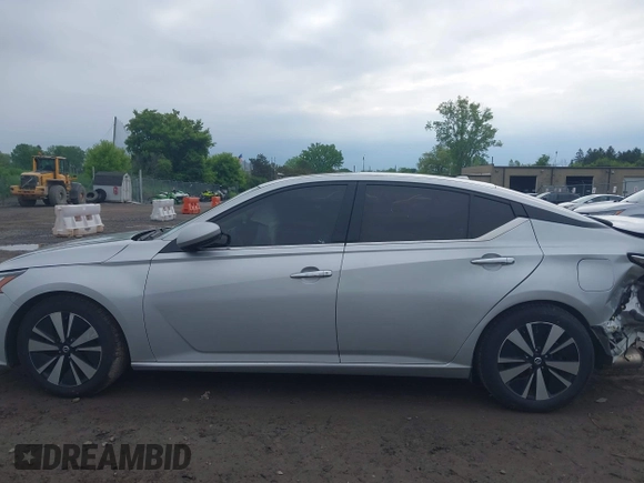 2019 Nissan Altima SL with VIN 1N4BL4EV8KC218304, listed as a IAAI auction lot 42394810 with 123,108 mi miles and . Bid and sale history available at DreamBid. Image 15.