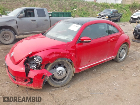 2012 Volkswagen Beetle 2.5L PZEV with VIN 3VWJP7AT8CM637489, listed as a IAAI auction lot 42377559 with 174,295 mi miles and . Bid and sale history available at DreamBid. Image 17.