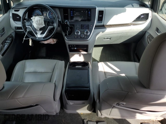 2017 Toyota Sienna XLE Auto Access Seat with VIN 5TDYZ3DCXHS794013, listed as a Copart auction lot 60815065 with 178,562 mi miles and Salvage title. Bid and sale history available at DreamBid. Image 8.