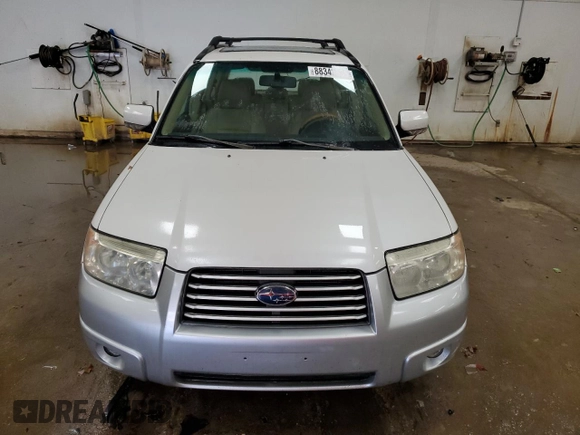 2007 Subaru Forester X L.L. Bean Ed with VIN JF1SG67667H711687, listed as a Copart auction lot 88342635 with 196,557 mi miles and Clean Title. Bid and sale history available at carsss.com. Image 5.