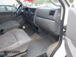 1997 Volkswagen EuroVan CV с VIN WV2EH8705VH077041, выставлен на аукционе IAAI как лот 42481515 с пробегом 144 миль миль и . История ставок и продаж доступна на DreamBid. Изображение 5.