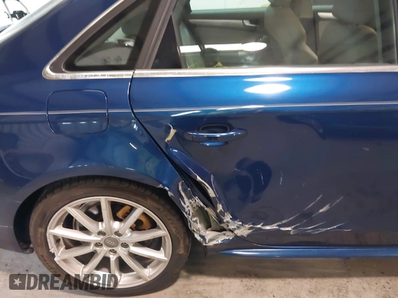 2015 Audi A4 Premium Plus with VIN WAUFFAFL2FN018024, listed as a IAAI auction lot 41364003 with 62,148 mi miles. Bid and sale history available at carsss.com. Image 6.