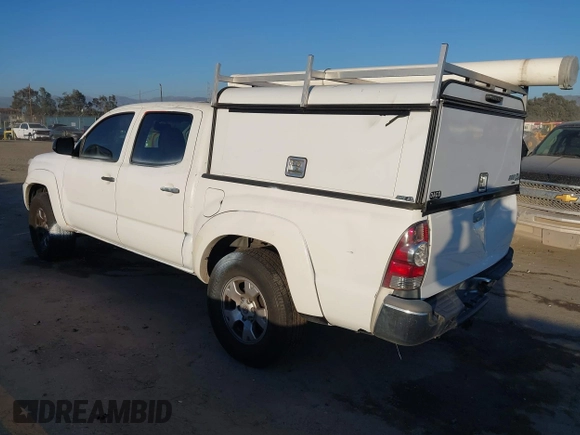 2013 Toyota Tacoma with VIN 3TMLU4EN7DM122791, listed as a IAAI auction lot 41484858 with 236,795 mi miles and . Bid and sale history available at DreamBid. Image 3.