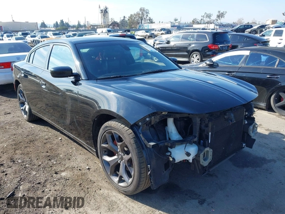2020 Dodge Charger SXT z VIN 2C3CDXBG0LH123712, wystawiony jako IAAI lot #41432187 z przebiegiem 83 946 mil mil oraz . Historia ofert i sprzedaży dostępna na DreamBid. Obrazek 1.