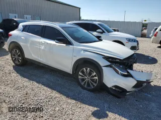 2018 Infiniti QX30 Luxury with VIN SJKCH5CR0JA048278, listed as a Copart auction lot 67345054 with 53,299 mi miles and Salvage Title. Bid and sale history available at DreamBid. Image 4.