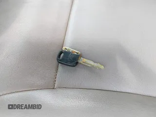 2000 Ford Excursion Limited с VIN 1FMNU42F1YEE50348, выставлен на аукционе IAAI как лот 42212549 с пробегом 253 665 миль миль и . История ставок и продаж доступна на DreamBid. Изображение 11.