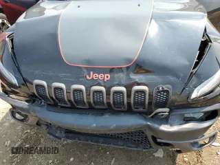 2016 Jeep Cherokee Trailhawk z VIN 1C4PJMBS4GW361188, wystawiony jako Copart lot #59870885 z przebiegiem 112 638 mil mil oraz Czysty tytuł • Clean title. Historia ofert i sprzedaży dostępna na DreamBid. Obrazek 12.