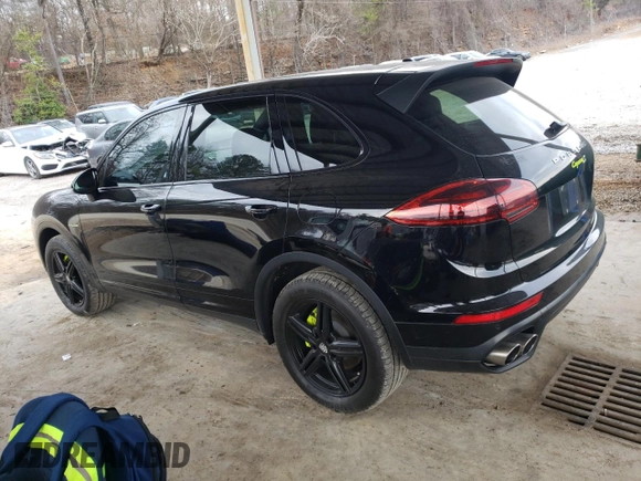 2016 Porsche Cayenne S E-Hybrid with VIN WP1AE2A26GLA17555, listed as a Copart auction lot 44078415 with 56,830 mi miles and Clean title. Bid and sale history available at DreamBid. Image 2.