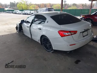 2015 Maserati Ghibli z VIN ZAM57XSA9F1141342, wystawiony jako IAAI lot #42118941 z przebiegiem 77 473 mil mil oraz . Historia ofert i sprzedaży dostępna na DreamBid. Obrazek 3.