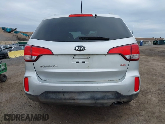 2015 Kia Sorento LX with VIN 5XYKTCA60FG639308, listed as a IAAI auction lot 42037202 with 150,444 mi miles. Bid and sale history available at carsss.com. Image 16.
